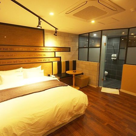 Haru Hotel Gimhae Exterior photo