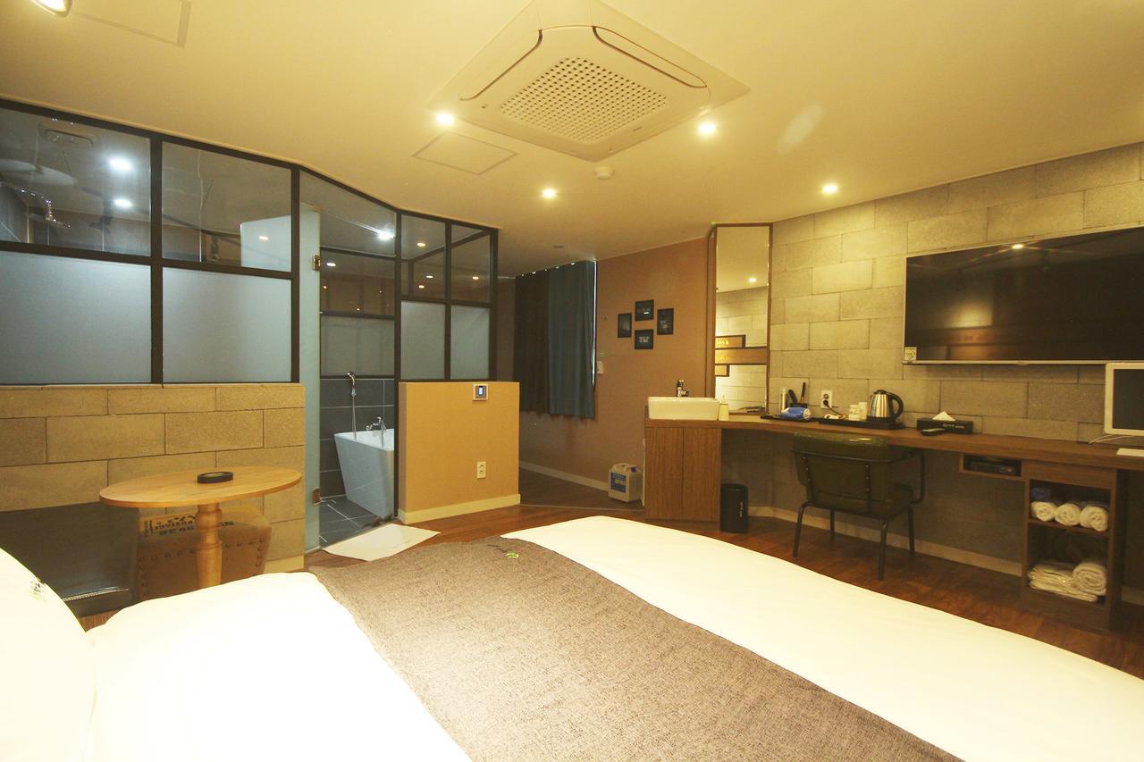 Haru Hotel Gimhae Exterior photo