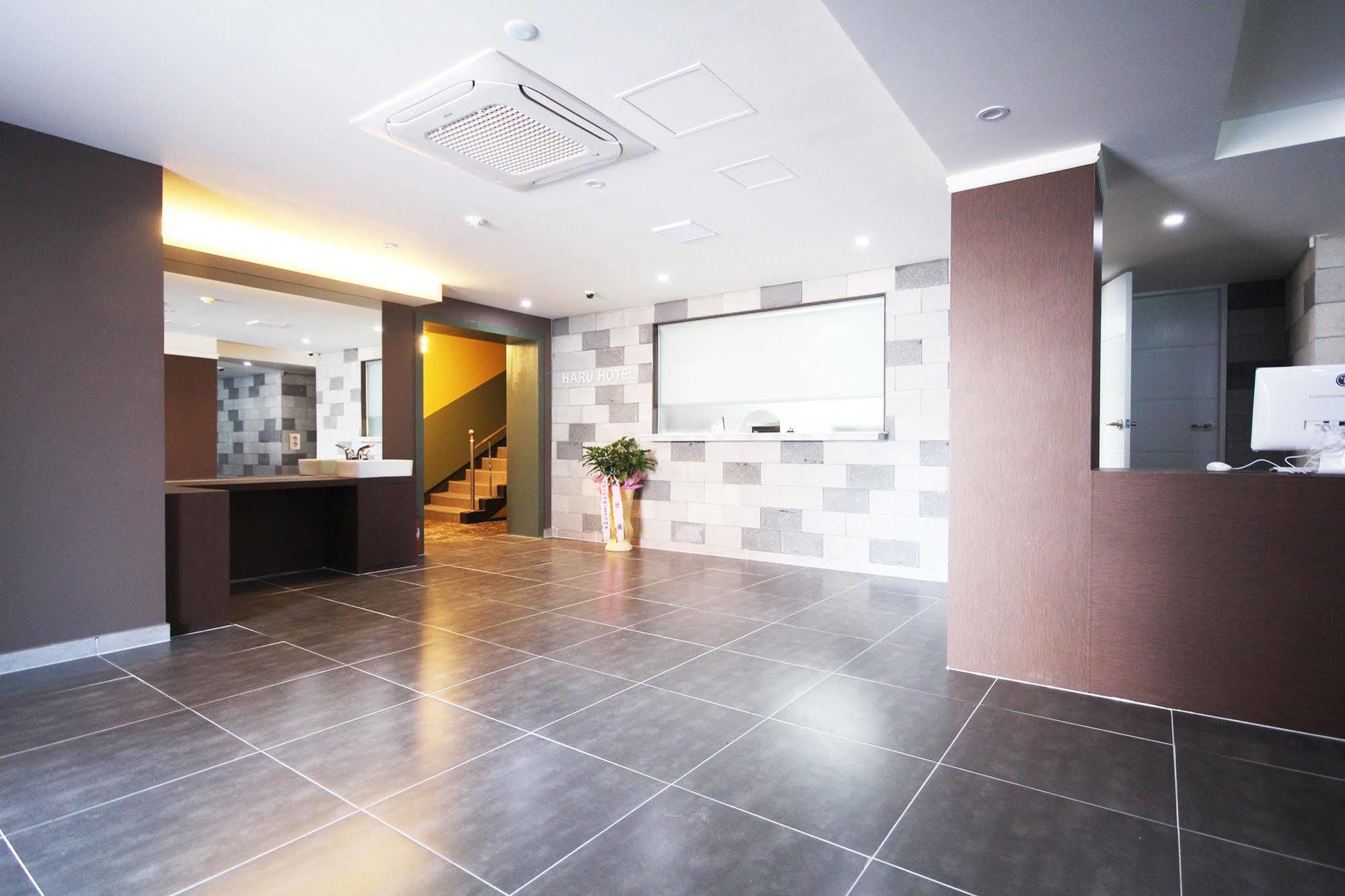 Haru Hotel Gimhae Exterior photo